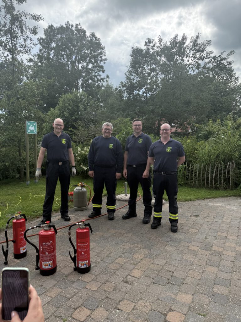 Brandschutzunterweisung mit der Feuerwehr Ovelgönne